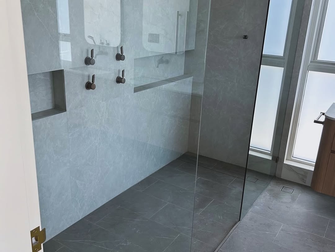 Marvelous interior job in Sydney’s Eastern suburbs accentuating a modern sleek finish. — image 2